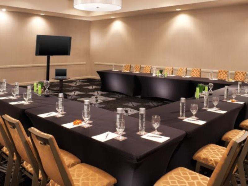 Hotel Sheraton Chicago O'hare 4*